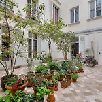 Paradise In The Center Of Paris - Le Marais